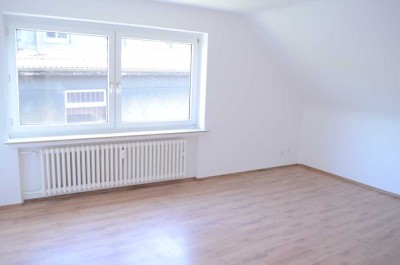schöne 3 Raumwohnung