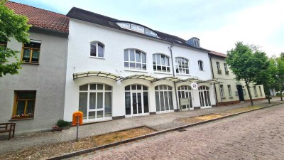 Mehrfamilienhaus mit Entwicklungspotenzial in zentraler Lage von Radegast