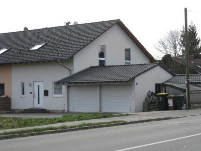 Preiswerte, sanierte 4-Zimmer-Doppelhaushälfte in Aying