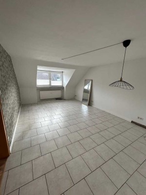 Helle 3,5-Zimmer Wohnung in ruhigem 3-Familienhaus