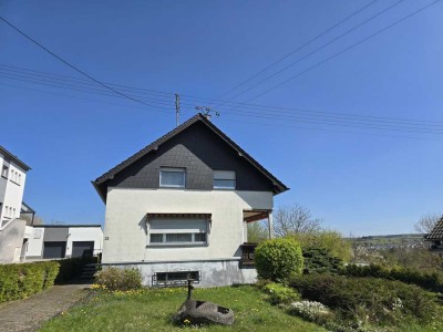 Ruhiggelegenes, Freistehendes Einfamilienhaus in Nalbach / Piesbach