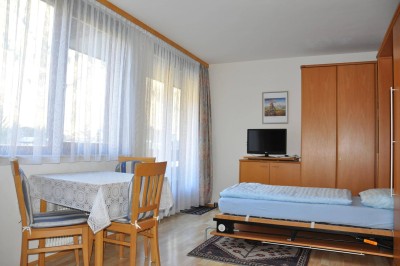 Direkt am Kurpark wohnen Mietwohnung (Zweitwohnsitz) in Bestlage von Bad Hofgastein. Mit Lift, Parkplatz, und Balkon