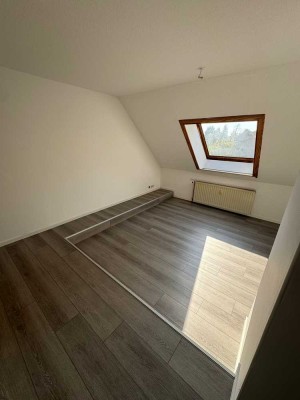 Ruhige 2-Zimmer-Wohnung mit Einbauküche in Parsau