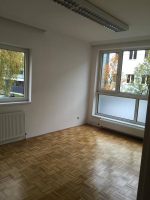 Sehr ruhige und helle Einzimmerwohnung in der Nähe von Salzach provisionfrei