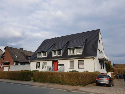 RESERVIERT - sehr helle schöne Whg., 85 m², privater Garten, Garage, 2,5 große + 1 kl. Zi im EG