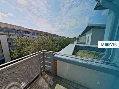Über den Dächern: 2-Zimmer-Wohnung in der Endetage mit Balkon – sofort verfügbar!