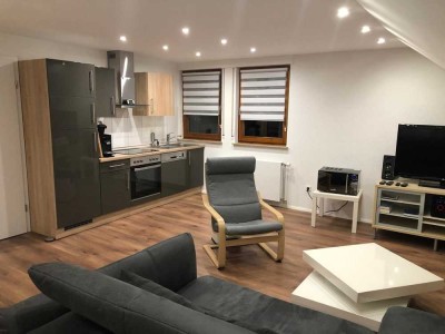 Charmante Dachgeschosswohnung mit Hohenneuffenblick