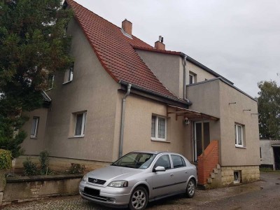 schöne 2- Raum Wohnung im 1.OG mit Balkon