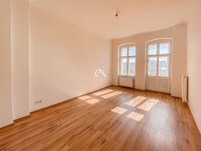 SONNIGE & KLASSISCH SCHÖNE ALTBAUWOHNUNG MIT BALKON & PERFEKTEM GRUNDRISS! ARNIMKIEZ! PROVISIONSFREI