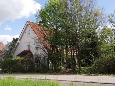 Vermietete Maisonette-Wohnung, kl. Balkon, in dir. Stadtbahn-Nähe. Garage optional.