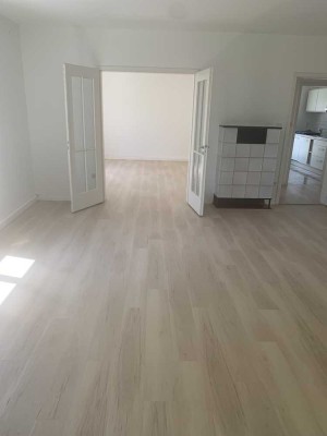 4,5 Zimmer-Wohnung Stuttgat-Vahingen, Wohngebiet Höhenrand