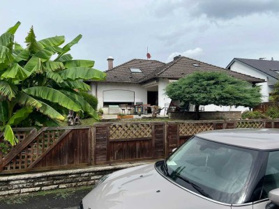 Weitläufiges Wohnen in attraktiver Lage – Einfamilienhaus in Aschaffenburg-Damm