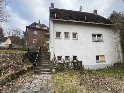 Freistehendes Haus mit Garten in guter Lage