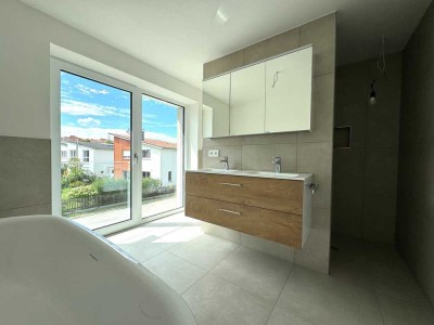 Stilvolle 3-Zimmer-Gartenwohnung in eleganter Stadtvilla mit großem Garten – Füssen-Weidach
