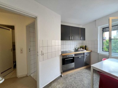 1- Zimmerwohnung mit Balkon und getrennter Küche in Karlsruher Oststadt