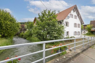 Charmantes Wohnen im Lautertal Reichlich Platz für Hobby und Familie