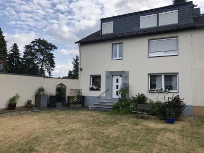 Geschmackvolle 3-Zimmer-Wohnung mit Balkon in Köln Dünnwald