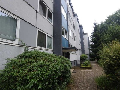 Frisch renovierte 3-Zi-Wohnung mit Blick ins Grüne – ideal für Singles, Paare oder kleine Familie