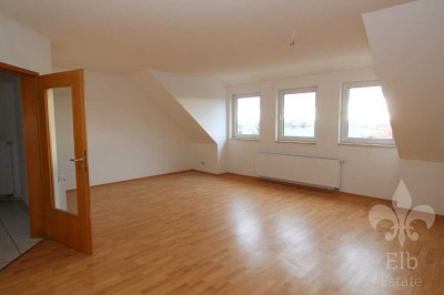 Viel Platz zum Wohlfühlen -Große 3 Zi. Wohnung mit Tageslichtbad & Gäste WC im Lindenplatz/Hermsdorf