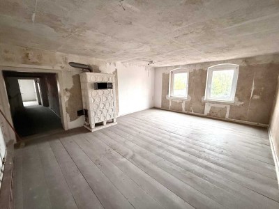 Großzügiges Sanierungsobjekt mit Gewerbeeinheit