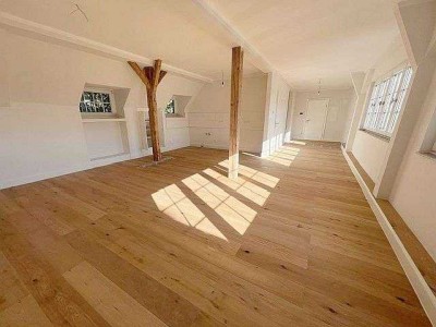 LOFT-WOHNUNG MIT GROSSER AUSSENTERRASSE - INDIVIDUELLER GRUNDRISS - ERSTBEZUG