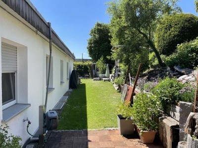 Geräumige, exklusive und modernisierte 5,5-Zimmer-Wohnung mit geh. Innenausstattung mit Balkon