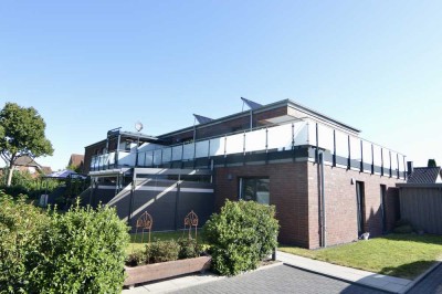 Neuwertige, seniorengerechte ETW mit kl. Dachterrassee