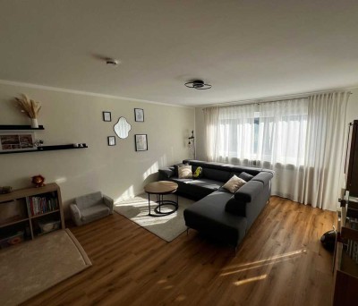 Sanierte 3,5-Zimmer-Wohnung mit Balkon in Waldkraiburg