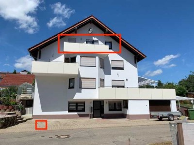 Stilvolle, gepflegte 3-Zimmer-Dachgeschosswohnung mit Balkon in Königsbach-Stein