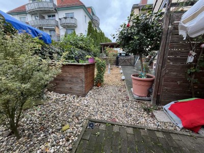 Nachmieter gesucht… schön geschnittene  3-Zimmer Wohnung mit Terrasse und kleinem Garten in Heidenau