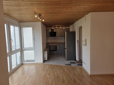 Schöne helle 1 Zimmer-Wohnung in ruhiger, zentraler Lage.