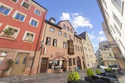 Stilvoll wohnen oder clever investieren: 3 Zimmer-Stadtwohnung mit Stellplatz in Altstadtlage