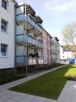Erstbezug nach Modernisierung! Schöne 3 Zimmerwohnung mit Balkon in Hannover-Stöcken
