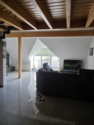 Mömlingen – helle Maisonette-DG-Whg mit Galerie, Balkon & Stellplatz