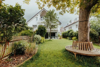 Exklusive 2-Zimmer Erdgeschosswohnung mit großem Garten und lichtdurchflutetem Wintergarten