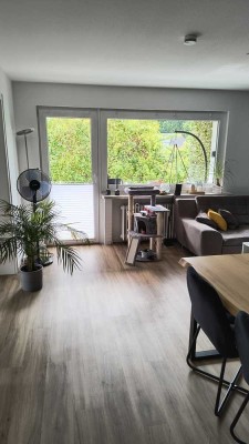 Schöne und helle 3-Zimmer Hochparterrewohnung