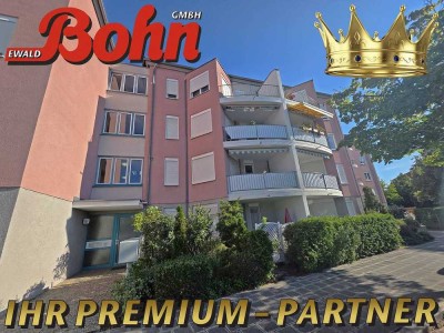 V3442 Schickes 1-Zimmer-Apartment mit Terrasse, Einbauküche und Duplex-Tiefgaragenplatz