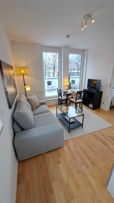 Sonne Pur: 1,5-Zimmer-Penthouse-Wohnung mit Balkon  in Bogenhausen
