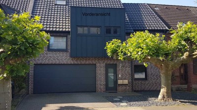 Tolle 3 Zimmerwohnung mit Terrasse, Einbauküche und Klimaanlage