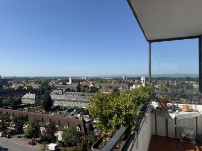 2-ZKB-Eigentumswohnung mit Loggia, Keller und Garage – Wohnen mit Weitblick im 11. Obergeschoss