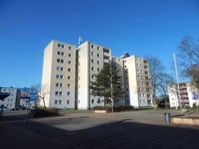 renovierte, günstige 3-Zimmer Wohnung mit Balkon