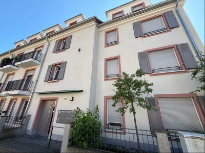 Neuwertige 3-Zimmer-Wohnung im 1.OG mit gehobener Innenausstattung und Balkon in Gengenbach