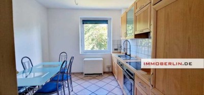 IMMOBERLIN.DE - Liebenswürdige lichtdurchflutete Wohnung in naturverbundener Lage