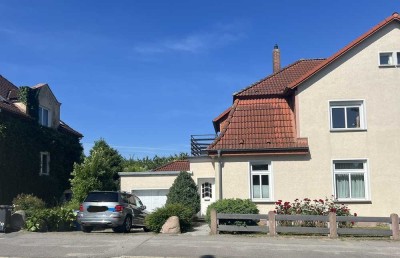 ***PROVISIONSFREI **  Rostock Gartenstadt: Doppelhaushälfte mit großem Garten und viel  Potenzial