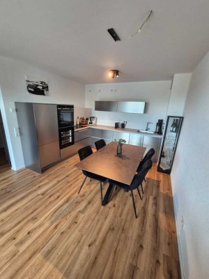 Elegante 2-Zimmer Wohnung mit Balkon, EBK und Tiefgarage am Hildener Stadtwald