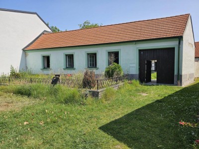 Renovierungsbedürftiges Haus bzw. Baugrund in ausgezeichneter, ruhiger grüner Wohnlage – 20 Minuten nach Wien