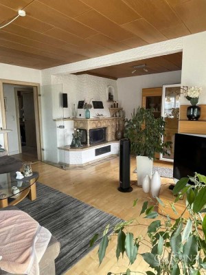 Lichtdurchflutete Maisonette-Wohnung zum Wohlfühlen!