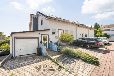 Moderne Doppelhaushälfte mit Einliegerwohnung und Energieeffizienz A+ zu verkaufen!