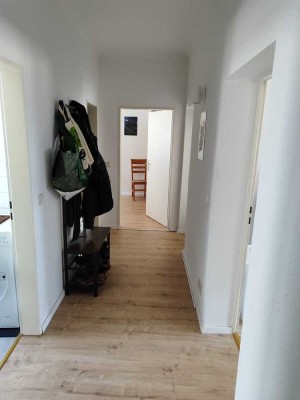 Stilvolle 3-Raum-Hochparterre-Wohnung mit Balkon in Berlin Biesdorf (Marzahn)