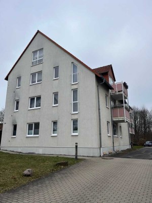 wunderschöne, helle und moderne 2 Raum Wohnung mit toller Einbauküche und Balkon und Stellplatz